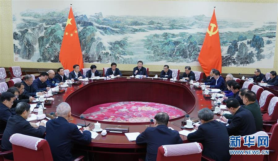 12月25日至26日,中共中央政治局召开民主生活会,中共中央总书记习近平主持会议并发表重要讲话。图片来自:新华社